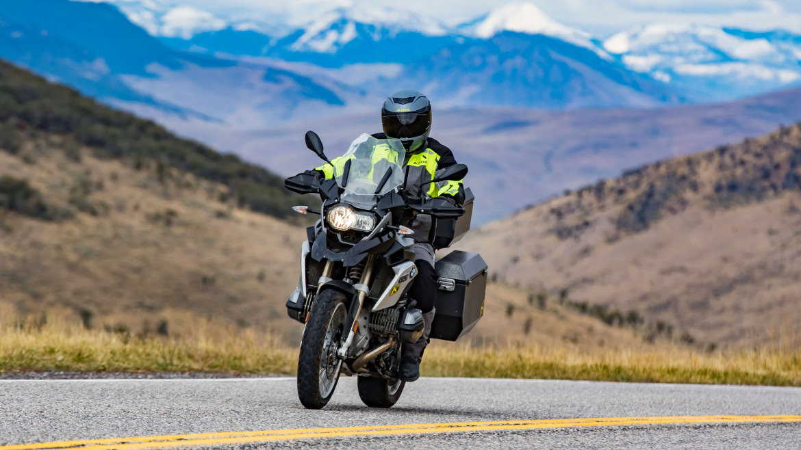 Ideas para personalizar tu moto trail y volver a enamorarte de ella